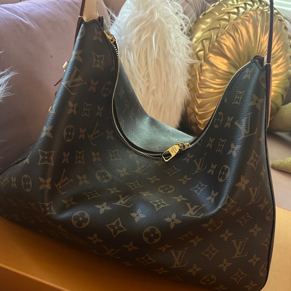 Louis Vuitton Monogram Canvas Crescent Shoulder Bag with Vachetta Strap - Picture 7 of 7